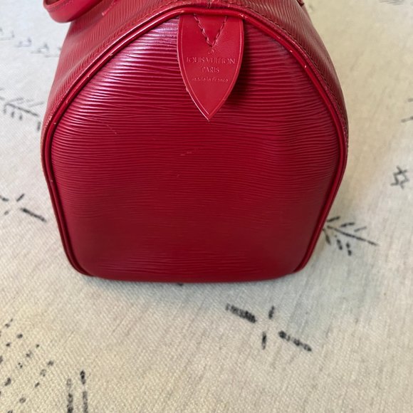 Beautiful vintage Louis Vuitton Epi Speedy - Picture 9 of 16